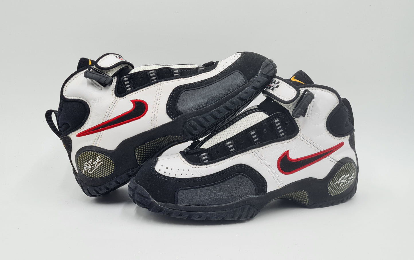 *NEW* Vintage 1997 Nike Air Zoom Turf Michael Schumacher UK 7.5 / US 8.5 / EUR 42