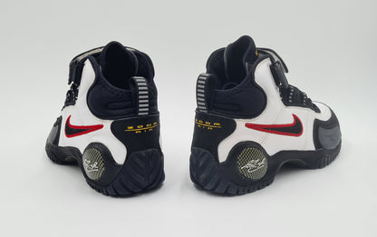 *NEW* Vintage 1997 Nike Air Zoom Turf Michael Schumacher UK 7.5 / US 8.5 / EUR 42
