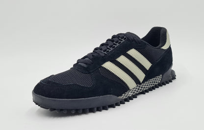 *NEU* 2011 Adidas Marathon TR Schwarz UK 10 / EUR 44 2/3