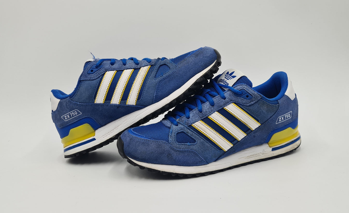 2017 Adidas ZX 750 Blau Gr. UK 9,5 / EUR 44