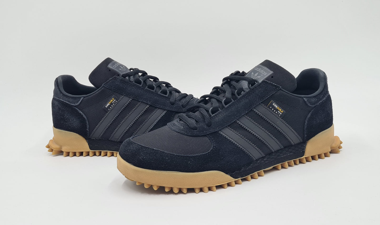 *TOP 2021 Adidas Marathon TR Cordura Schwarz UK 10 / EUR 44 2/3