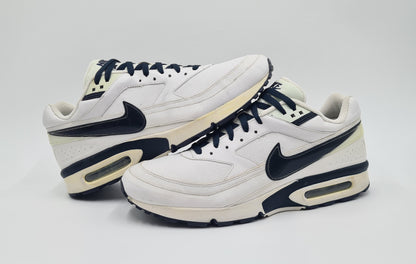 *TOP* 2011 Nike Air Max Classic BW Weiß Dunkelbau Gr. UK 12 / EUR 47,5