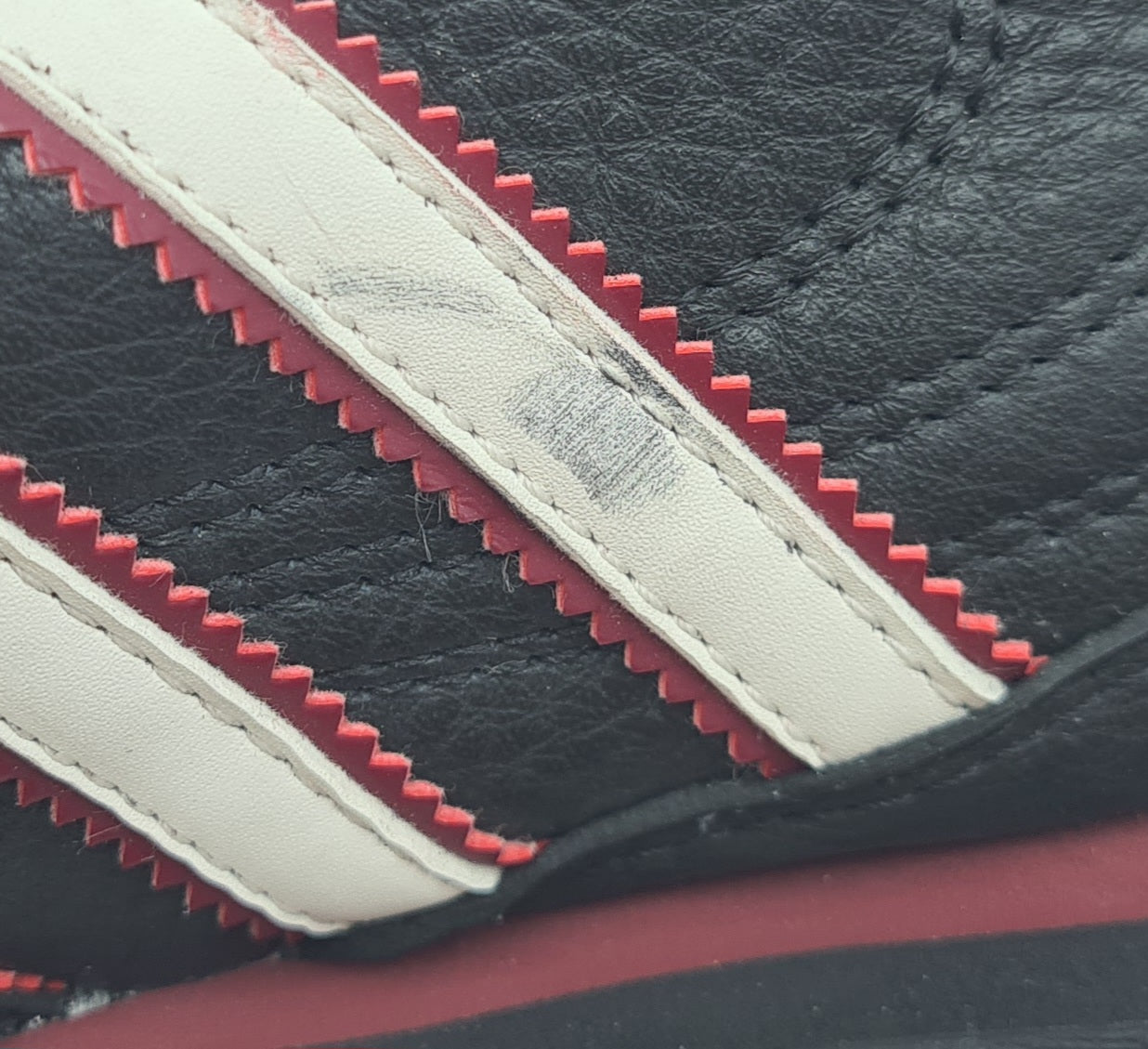 *NEU* 2007 Adidas Goodyear Street Schwarz Rot Gr. UK 8 / EUR 42