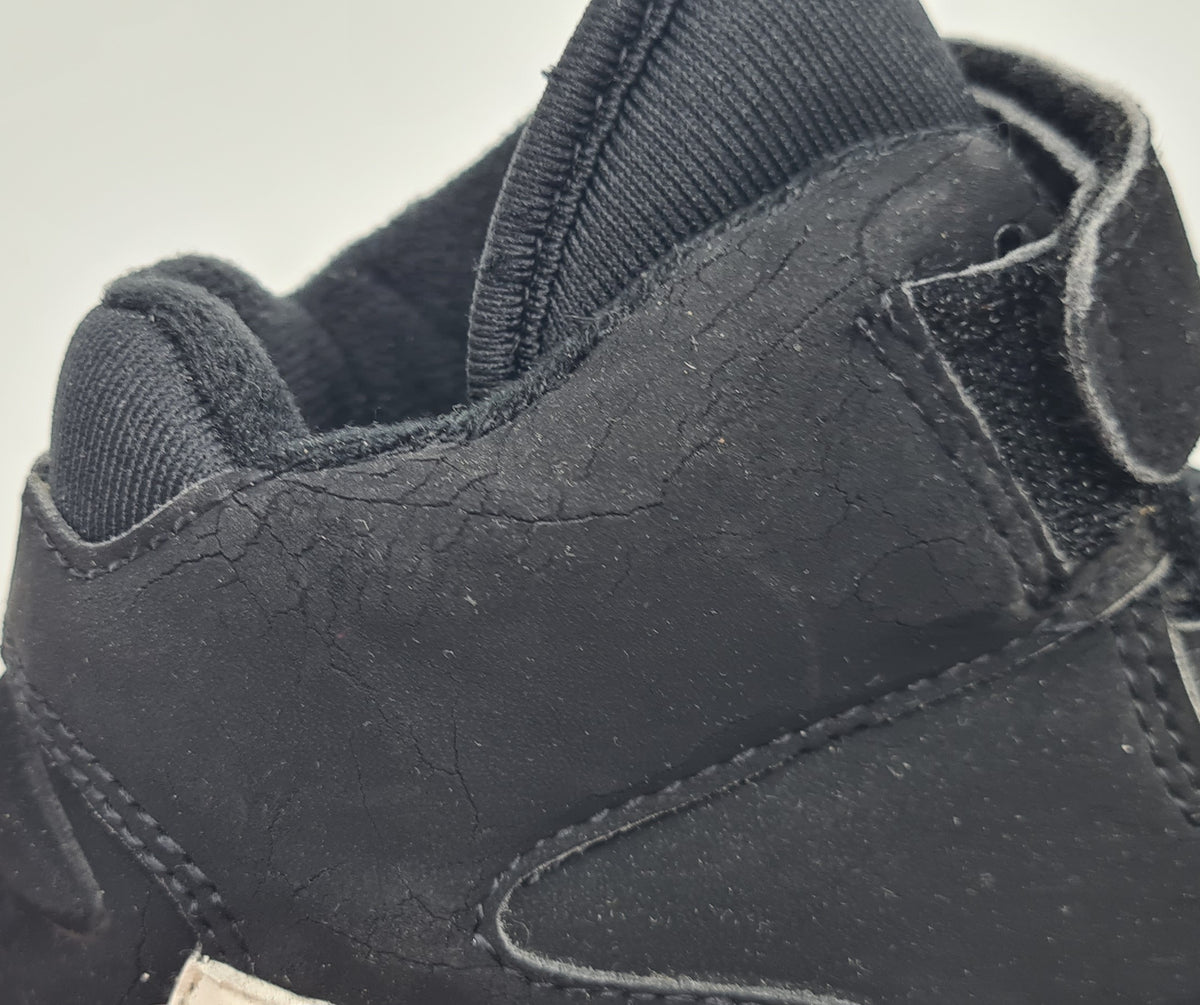 *NEU* Vintage 1993 Nike Air Indoor Trainer Schwarz Force Maestro UK 9 / EUR 44