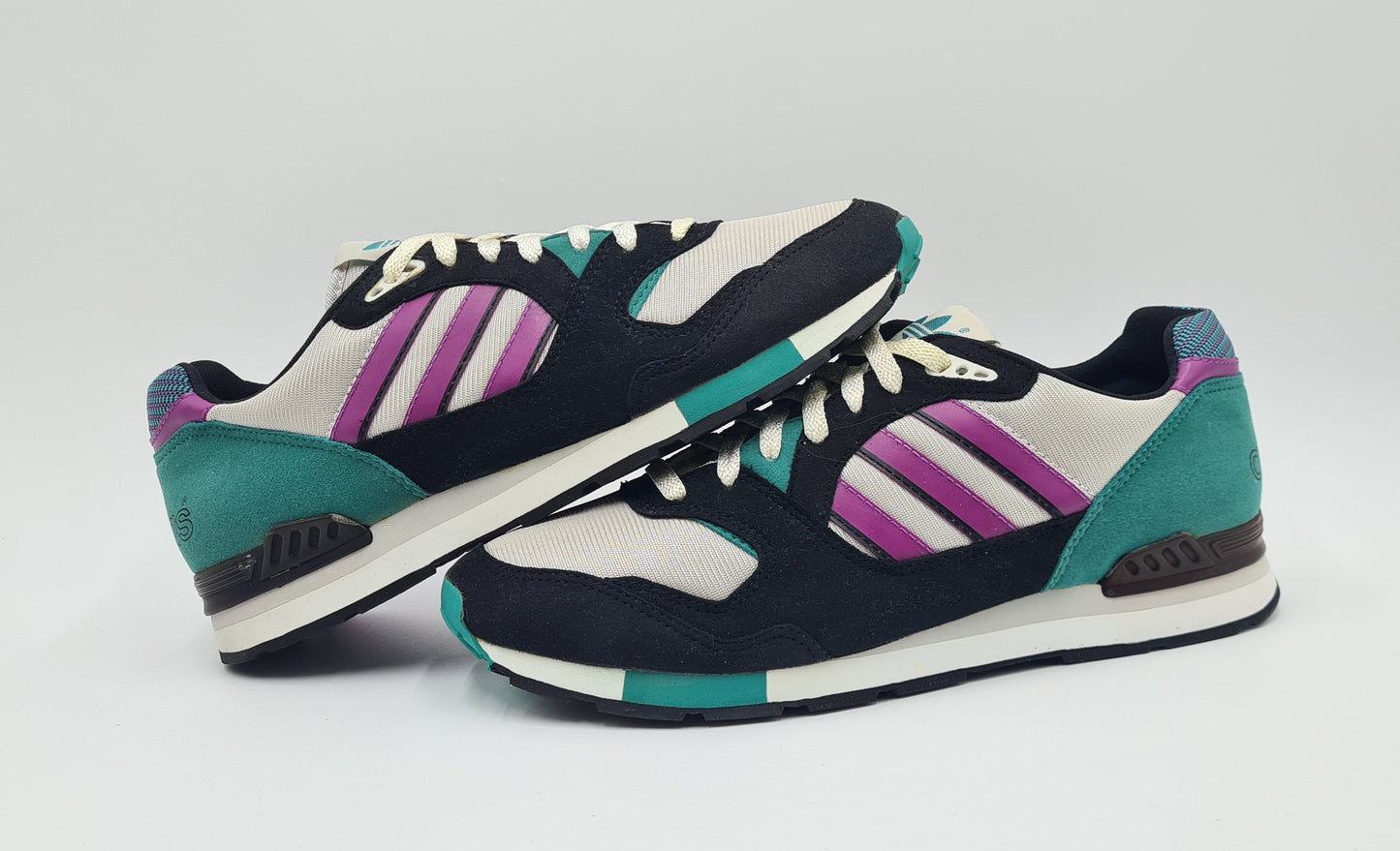 *NEU* Vintage 1980er Adidas Quorum Running Philippines UK 9 / EUR 43 1/3
