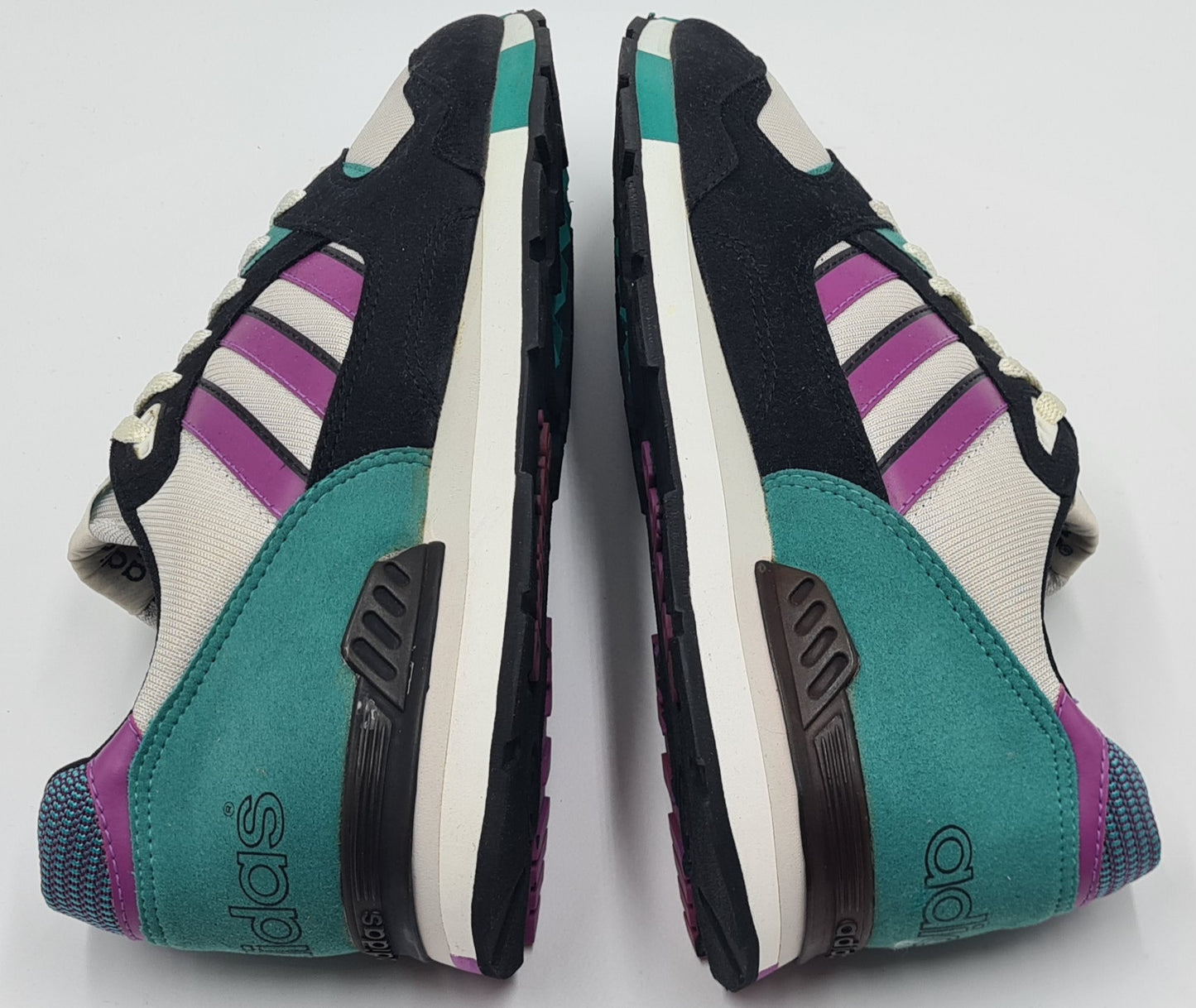 *NEU* Vintage 1980er Adidas Quorum Running Philippines UK 9 / EUR 43 1/3