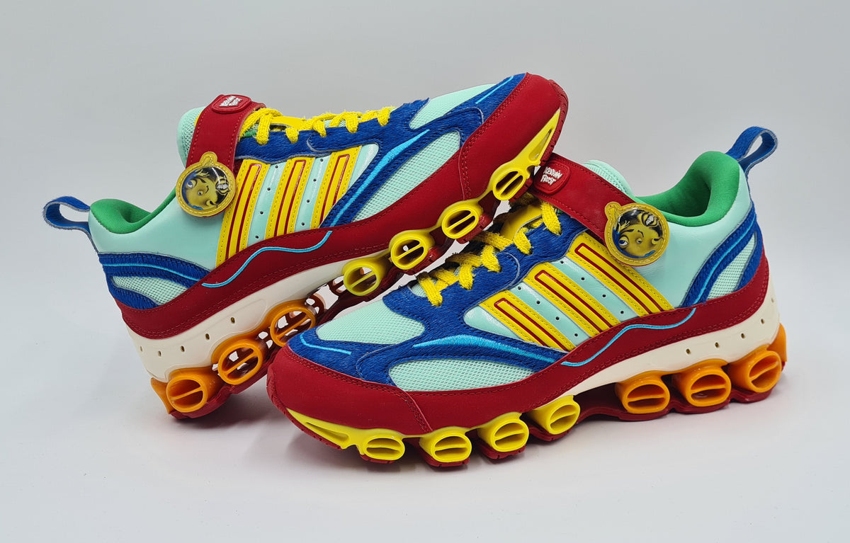 *NEU* 2021 Adidas x Kerwin Frost Microbounce Strap Gr. UK 10,5 / EUR 45 1/3