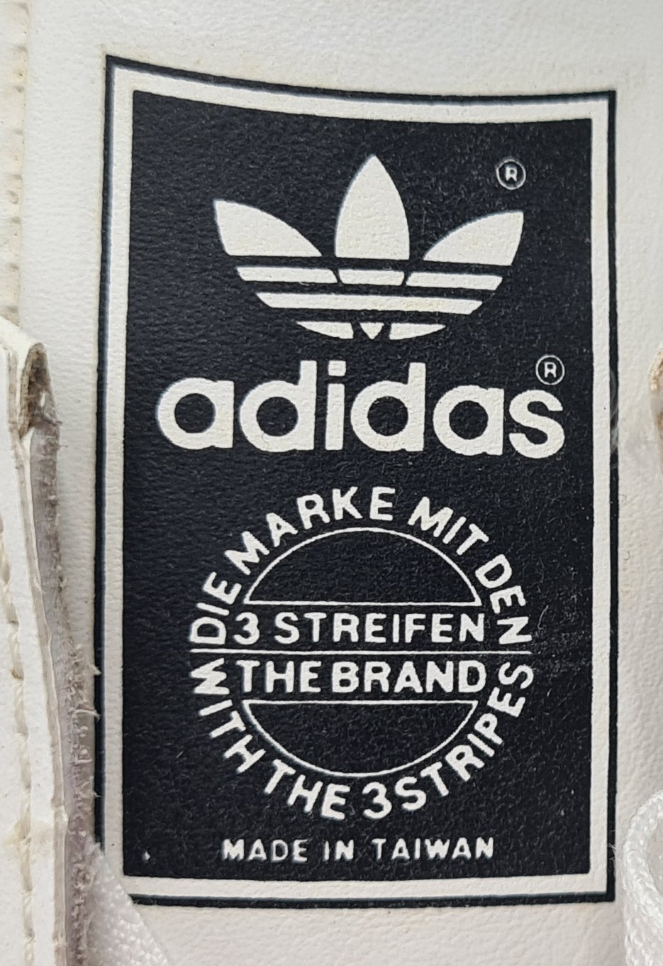 *TOP* Vintage 1980er Adidas Universal Made in Taiwan UK 9,5 / EUR 44