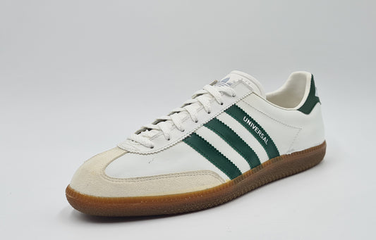 *NEU* Vintage 1980er Adidas Universal mit grünen Streifen UK 9 / EUR 43 1/3